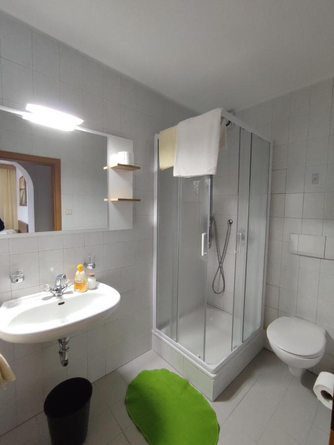 Garni Hattlerhof B&B Brunico Luaran gambar