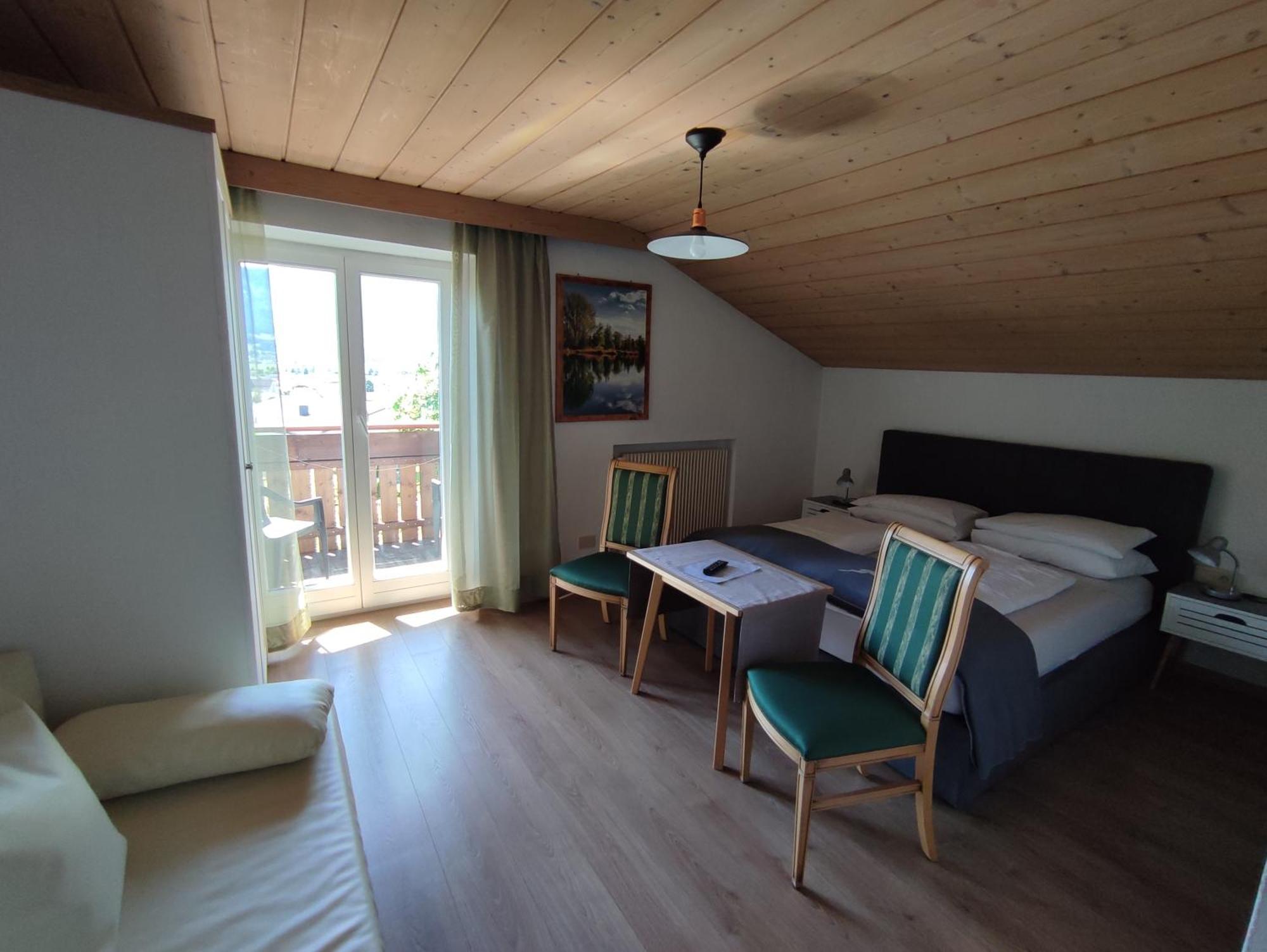 Garni Hattlerhof B&B Brunico Luaran gambar